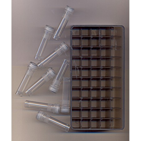 Boite rigide en plastique, avec 45 tubes poudre noire, contenance du tube 33 grains ou 2.12 gr